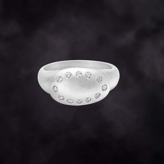 "Zemme" Unisex..Sterling Silver with 12 white Diamonds